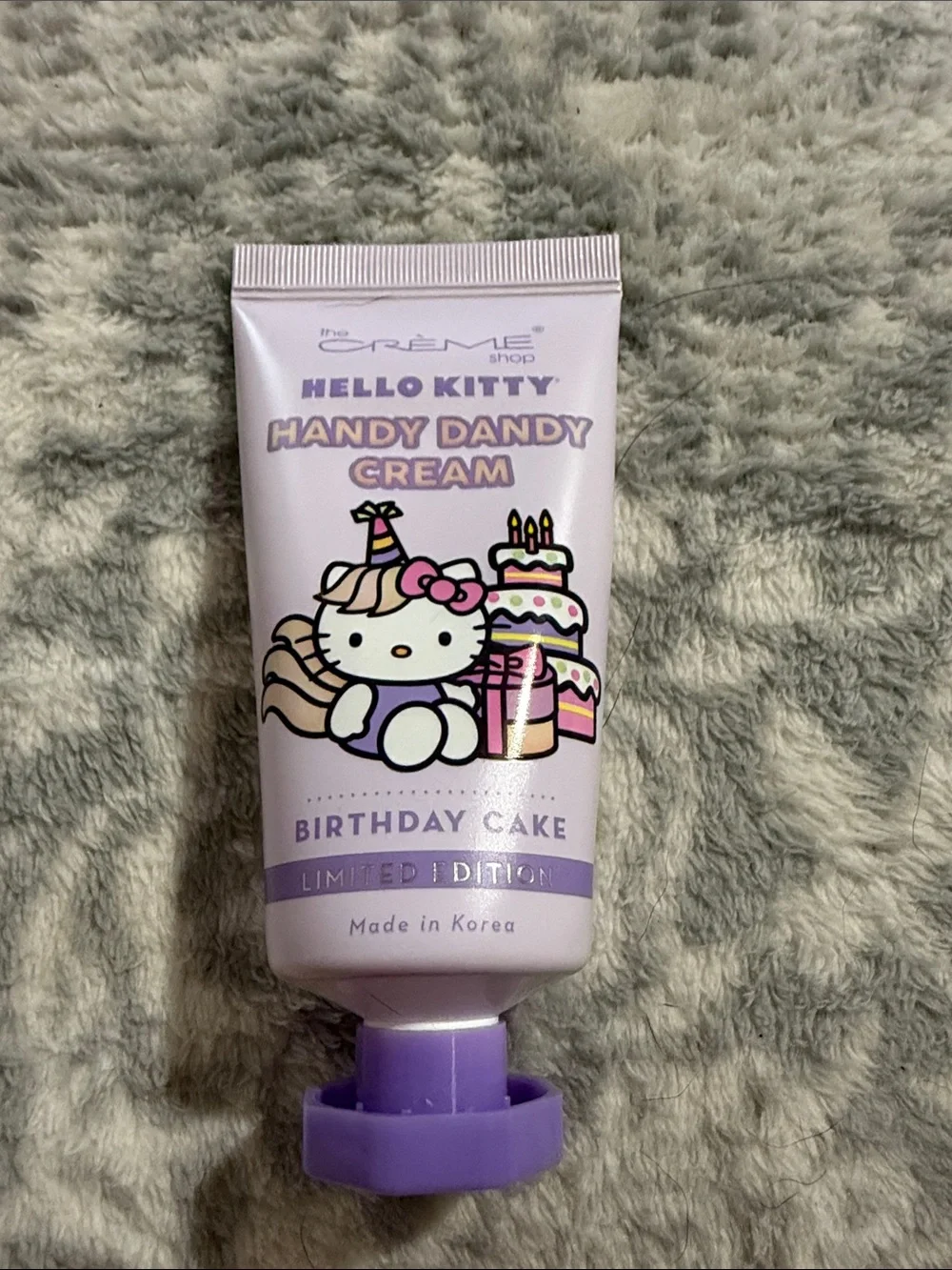3/$15 🌸 Hello Kitty Handy Dandy Birthday Cake Hand Cream